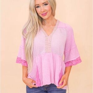 POL‎ woven 3/4 sleeve v-neck top